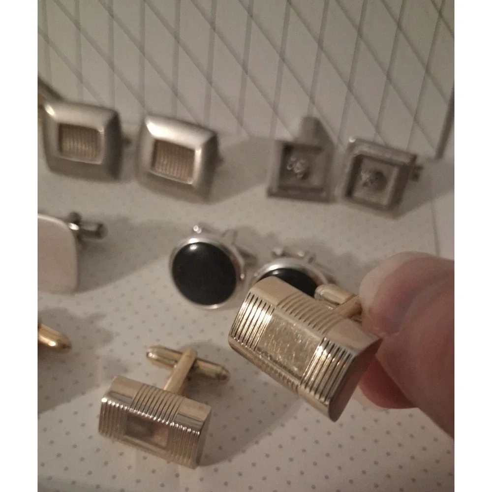 Vintage Cufflinks Lot of 11 pair Gold & Silver Tone Swank Shield + 1 Tie Pin + 1